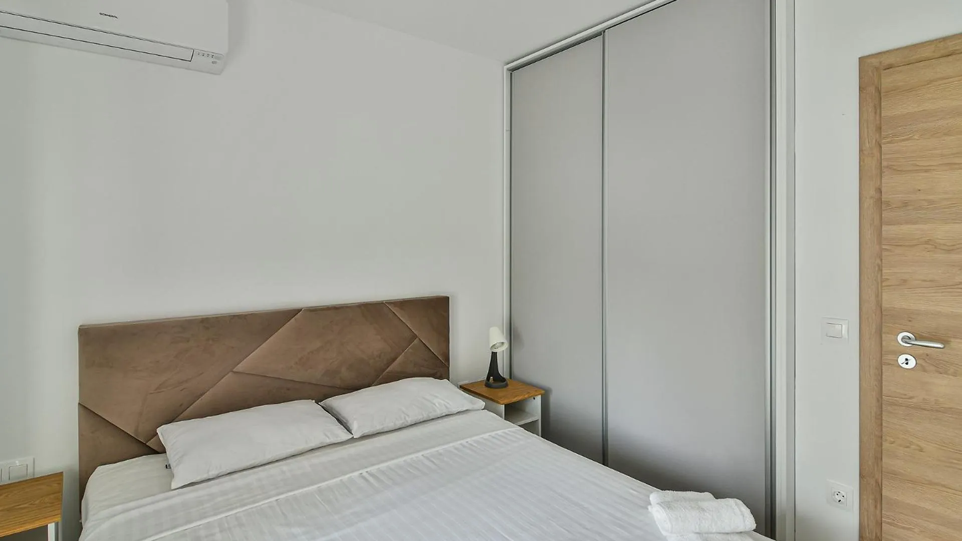 Free Parking Flats With Wifi And Pool Διαμέρισμα Βάρνα