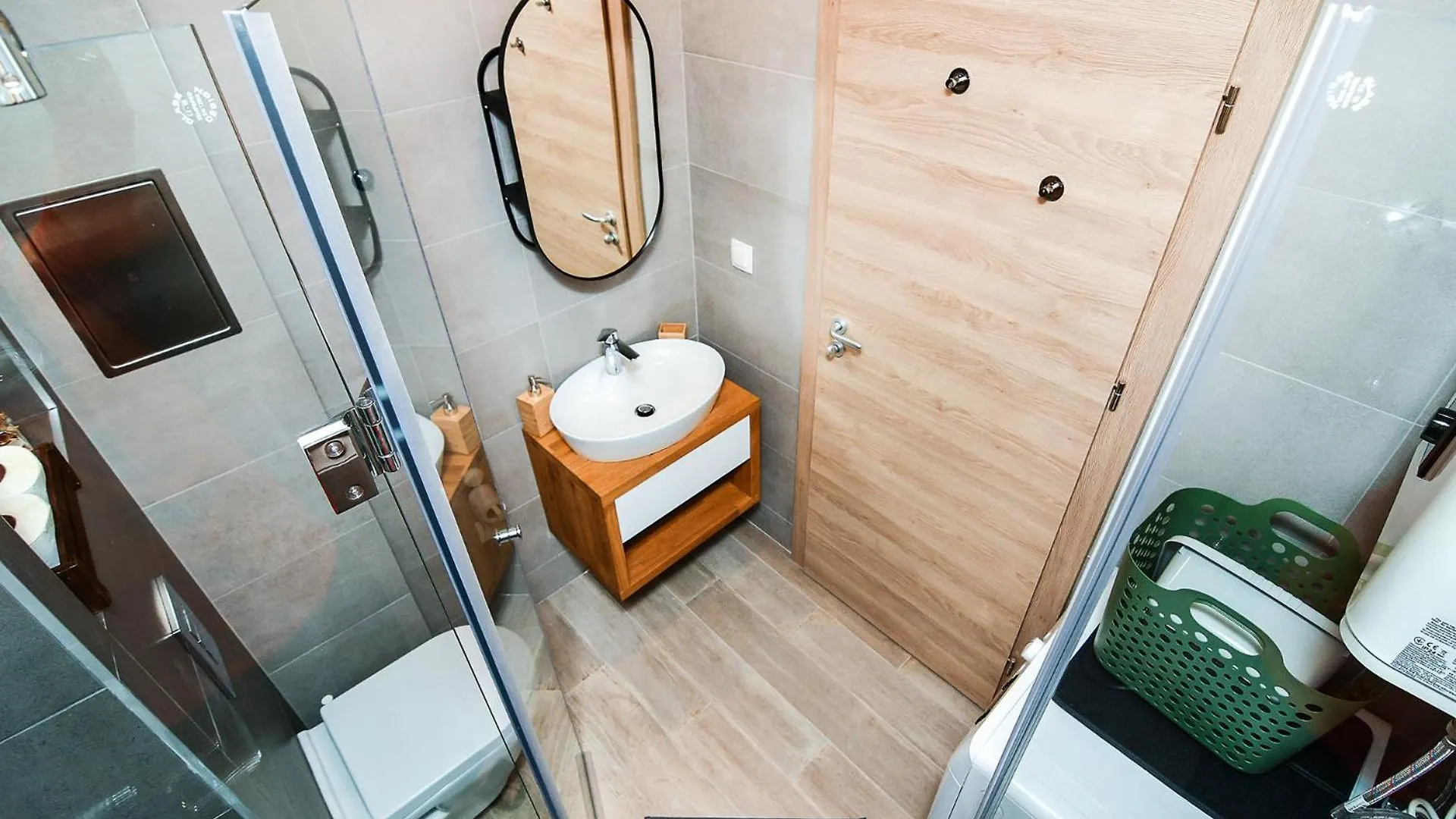 Free Parking Flats With Wifi And Pool Διαμέρισμα Βάρνα 0*,